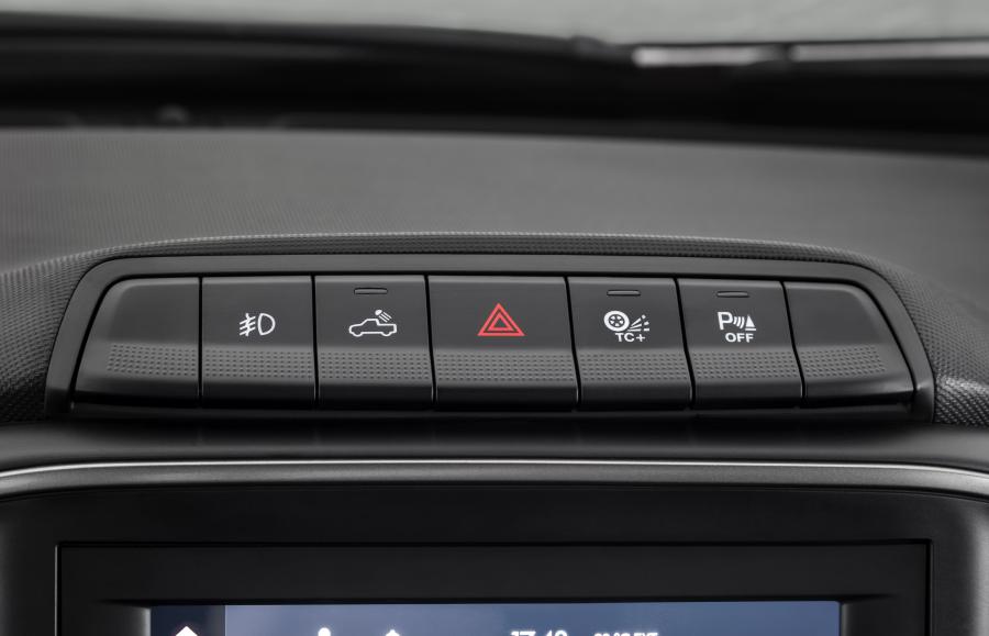 Детали интерьера Fiat Strada Volcano Cabine Dupla (281) 2020 года  (фото 46 из 51)
